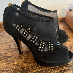 Pre-Owned KATE SPADE ‘ Realtor’ BLACK Suede Size 7B